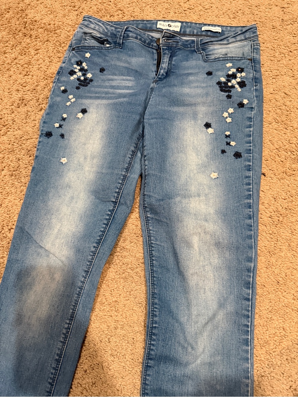 Embroidered Star Straight-Leg Jeans - Light Blue